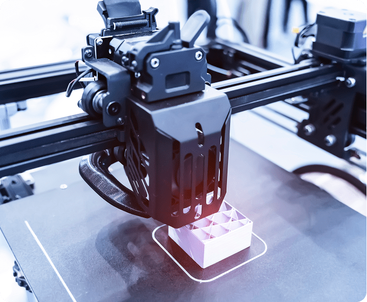 3D printer creating geometric object